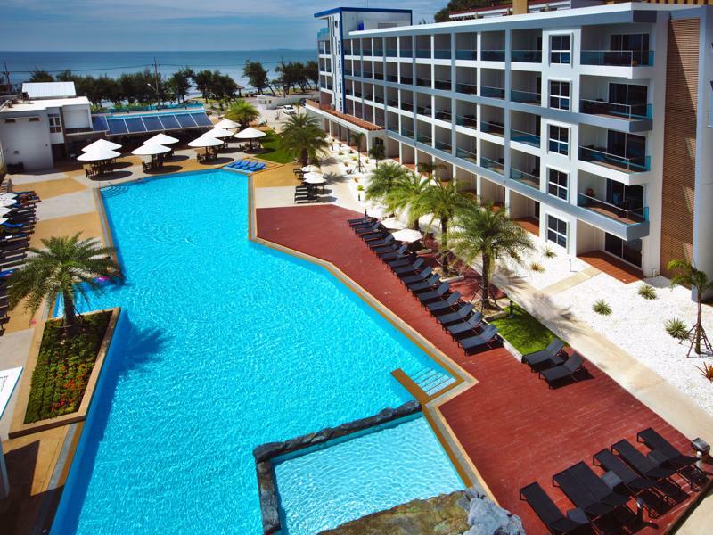 Grandblue Resort & Beachclub Mae Phim Luaran gambar